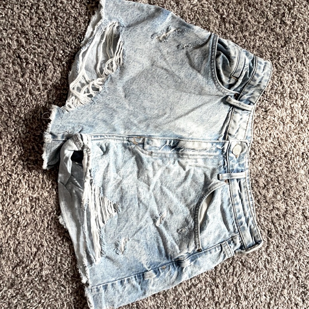Zara Distress Demin Shorts - Light Wash